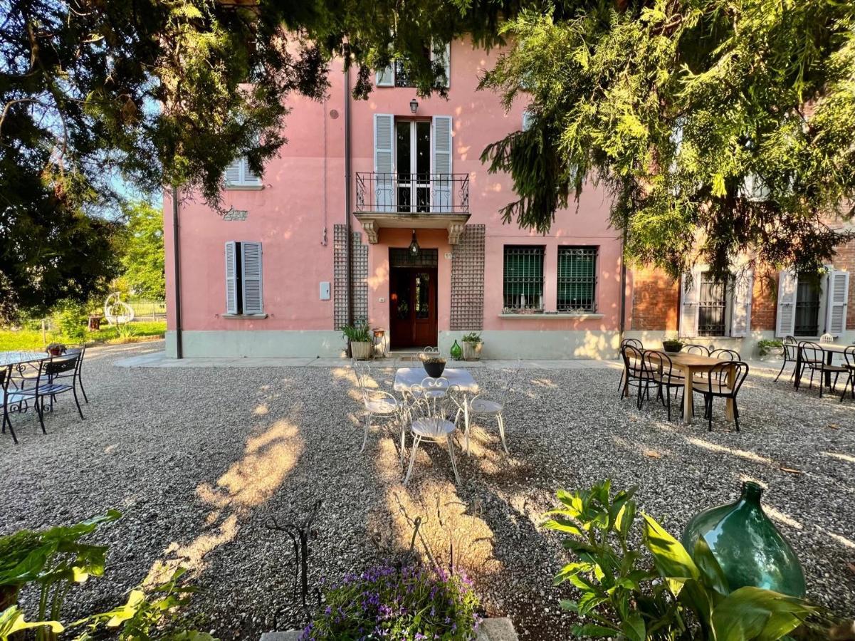 La Bugia Di Tanzi Bed & Breakfast 2*